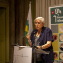 Maria de la Pau Trayner rep el premi Memorial Àlex Seglers